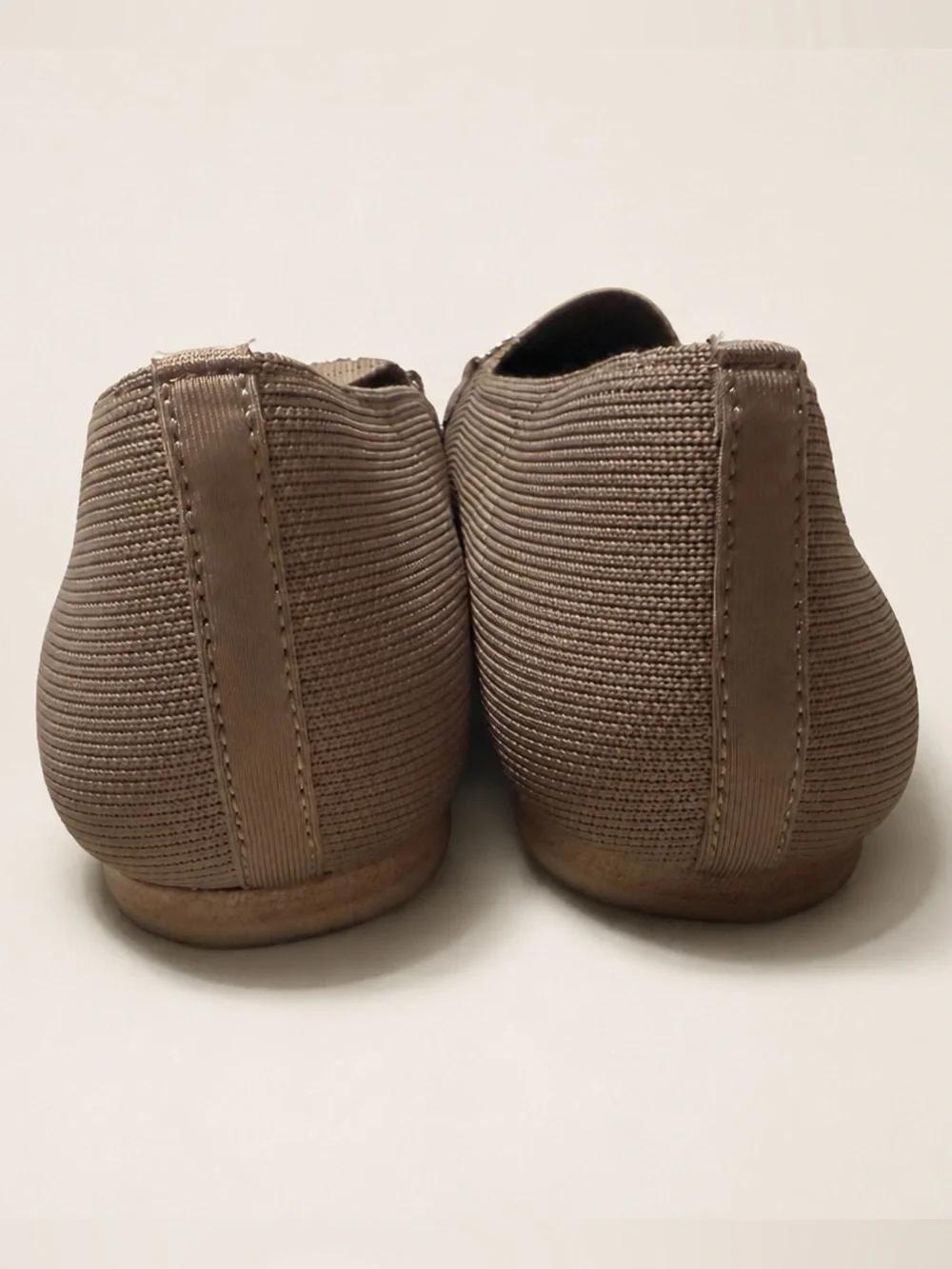 Skechers Air-Cooled Memory Foam Knit Loafers – Women’s Size 9